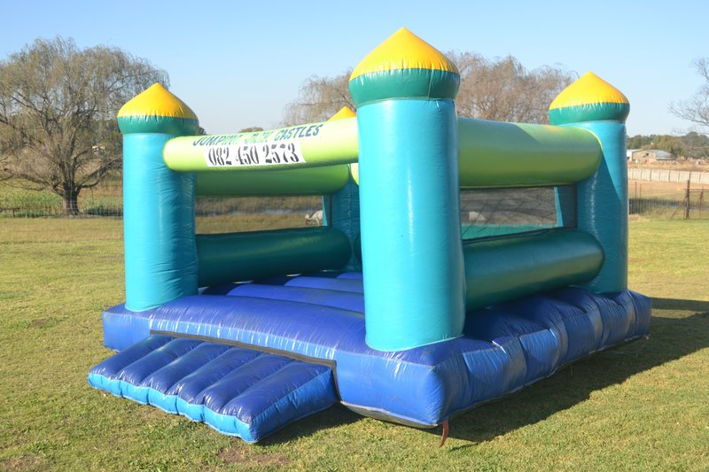 Blue 4×4 &mdash; Jumping Jacks Benoni